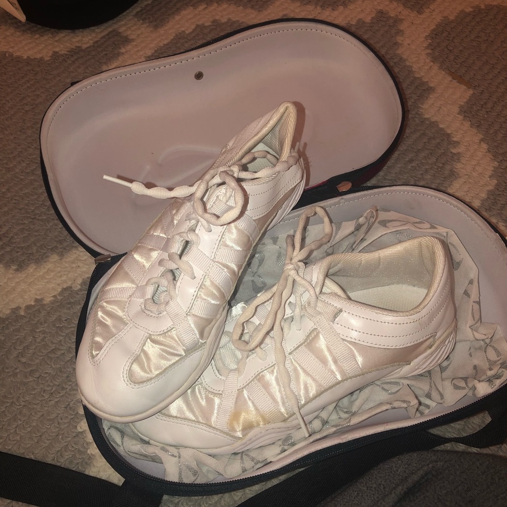 Cheer shoes nfinity